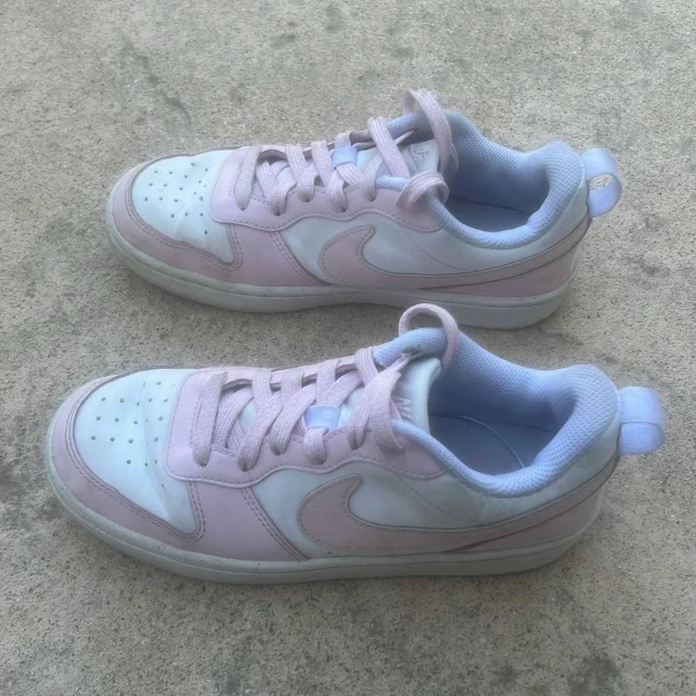 Nike Kids Court Borough Low Recraft White/Pink Sneaker Size 3.5